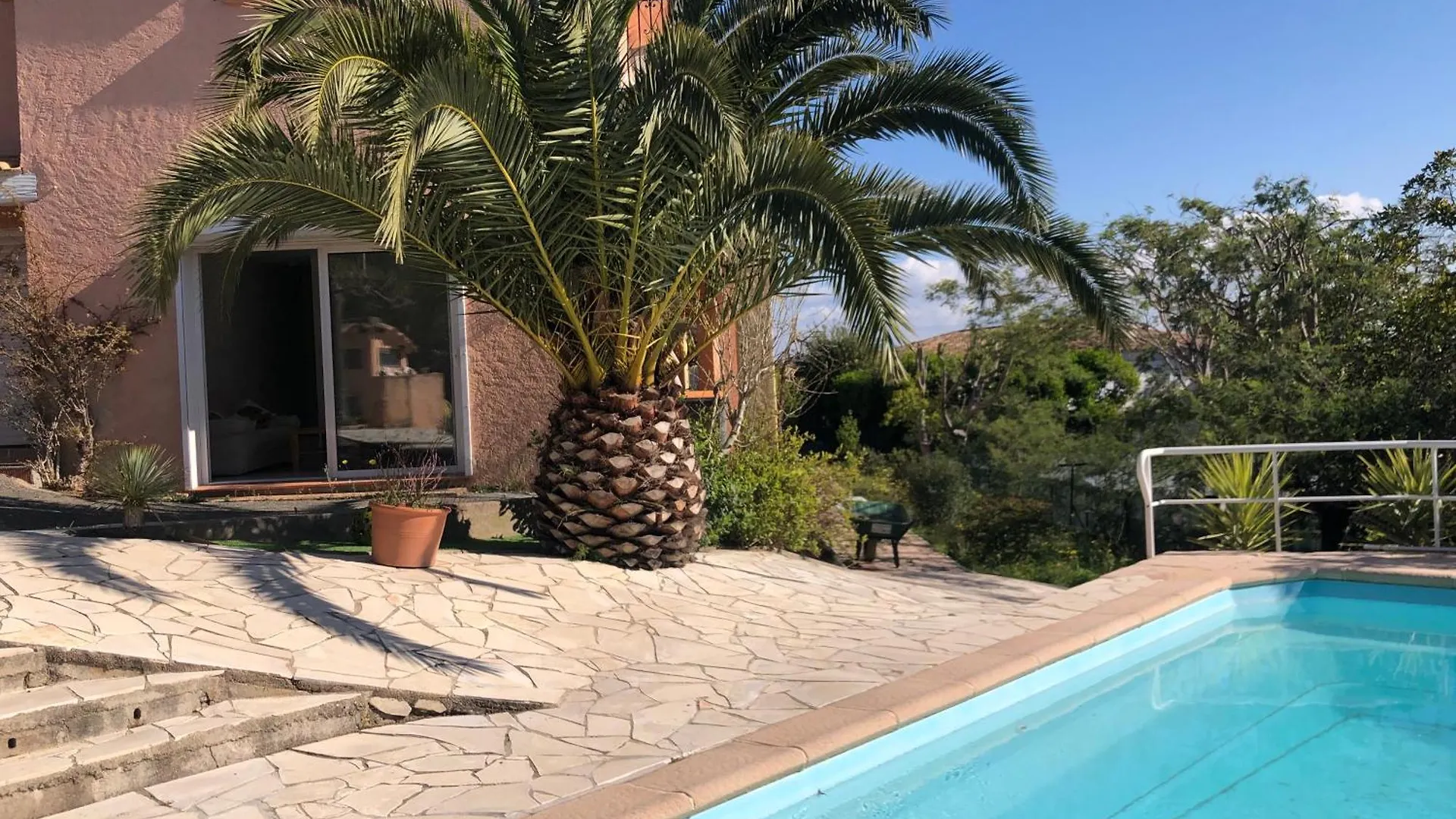 Charmant Appartement Frejus